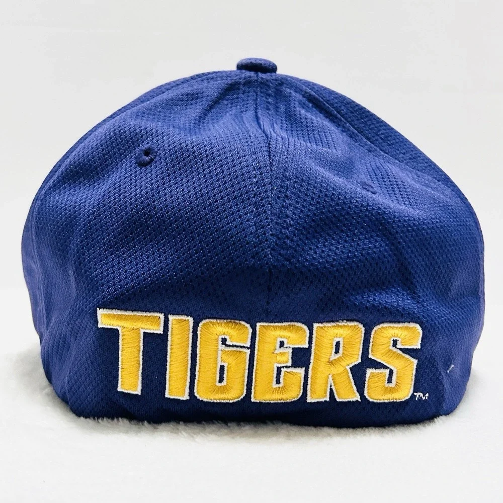 Top‎ of the World LSU Tigers Throwback Flex Stretch Hat Cap M/L Purple NCAA